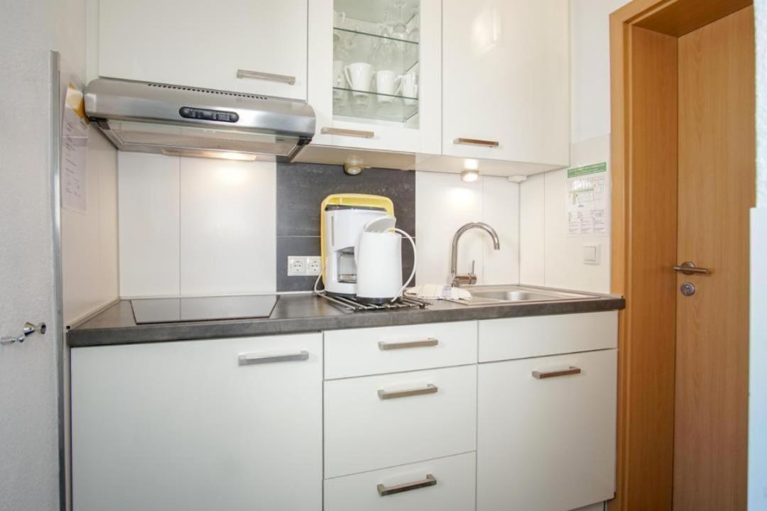 Strandhotel-Heiligenhafen-Wohnung-120-Wellenreiter-Typ-Ii Eksteriør billede